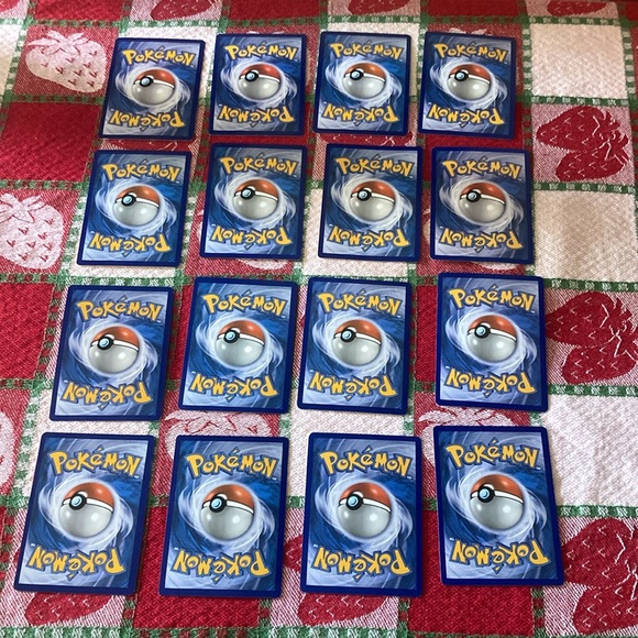 Pokemon TCG Charmander/Charmeleon Bundle w/ Box (16 cards, figurine, & more) - Picture 12 of 14
